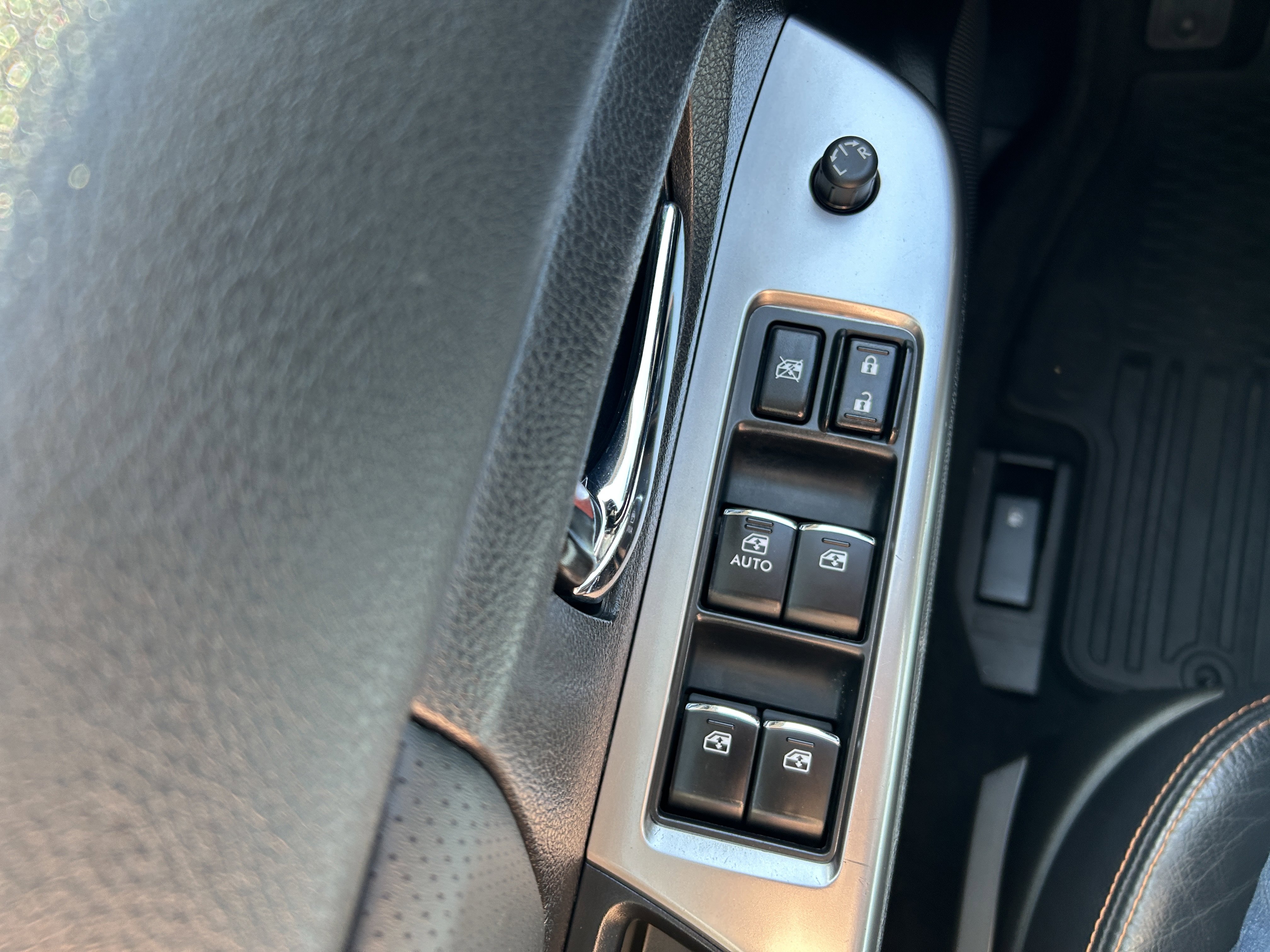 Used 2016 Subaru Crosstrek 2.0i Limited AWD/4WD image 19