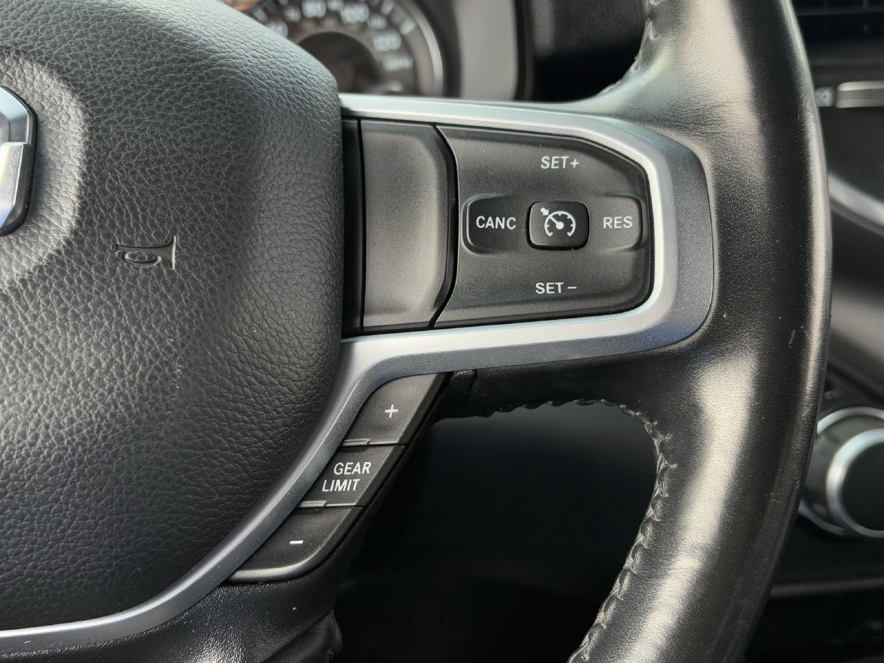 Used 2024 RAM 2500 Big Horn AWD/4WD image 17