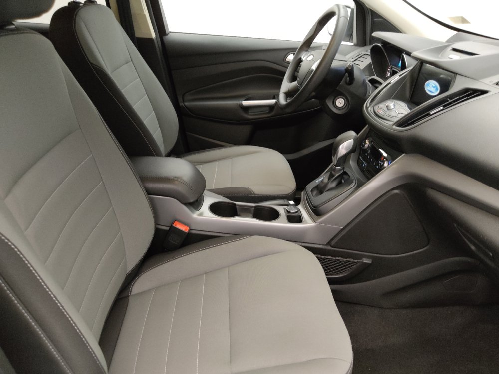 Used 2016 Ford Escape SE w/ Equipment Group 201A FWD image 21