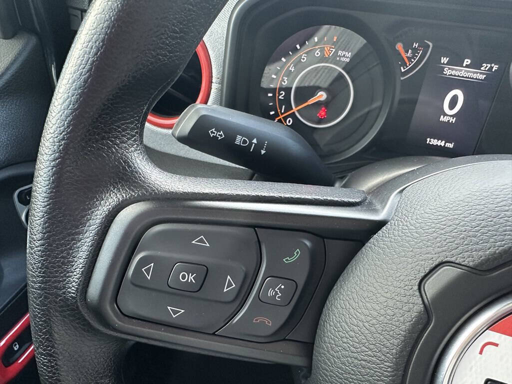 Used 2025 Jeep Gladiator Sport AWD/4WD image 17