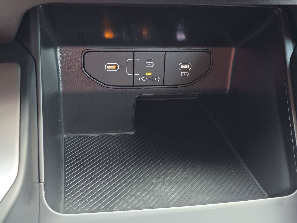 New 2026 Kia Sorento LX FWD image 11