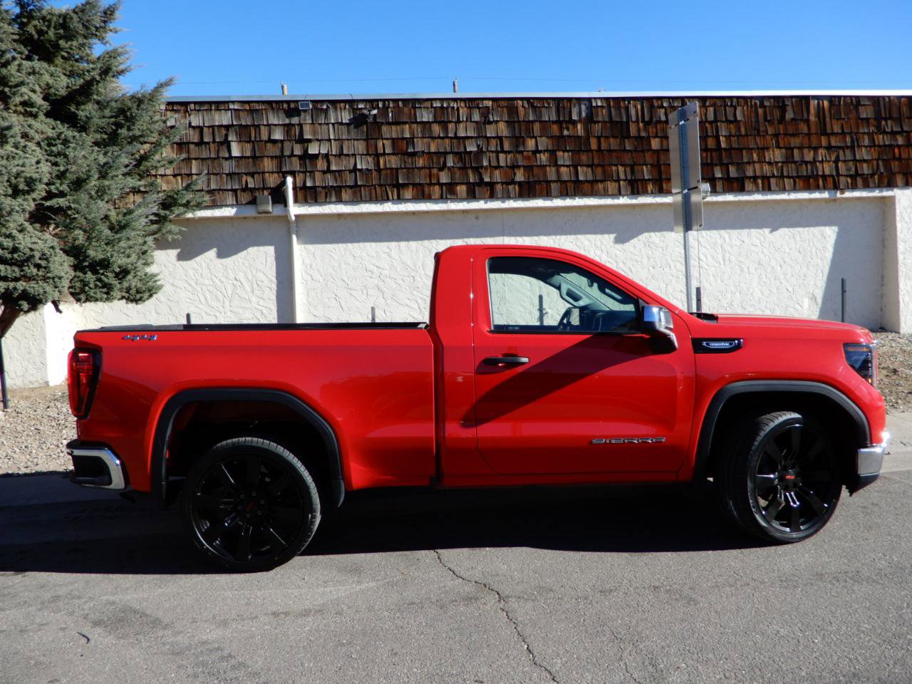 Used 2025 GMC Sierra 1500 Pro w/ Pro Value Package image 4
