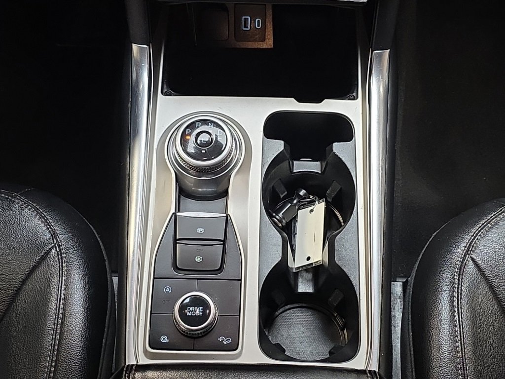 Used 2021 Ford Explorer Limited image 21
