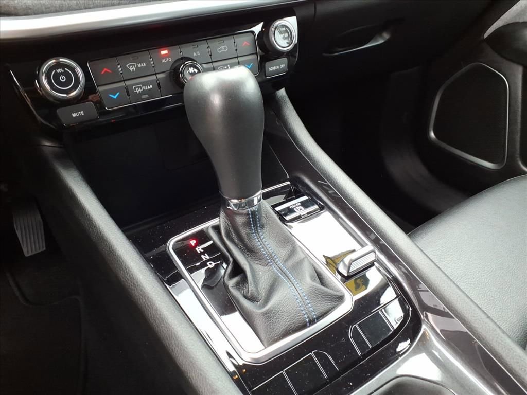 Certified 2022 Jeep Compass Latitude w/ Convenience Group image 15