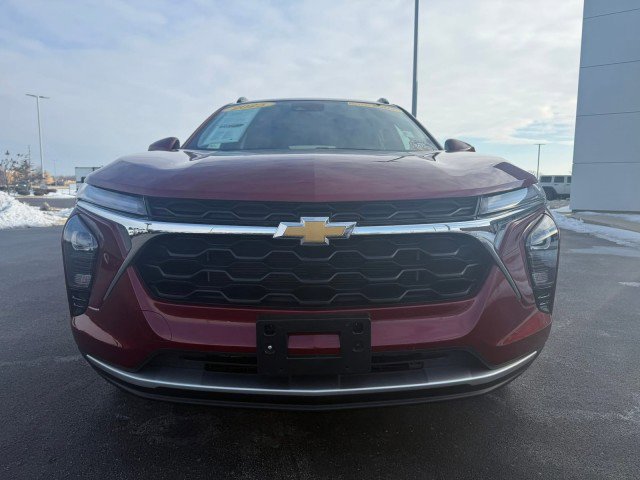 Used 2025 Chevrolet Trax LT w/ LT Convenience Package image 7