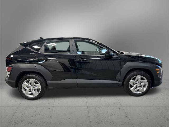 Used 2025 Hyundai Kona SE FWD image 6