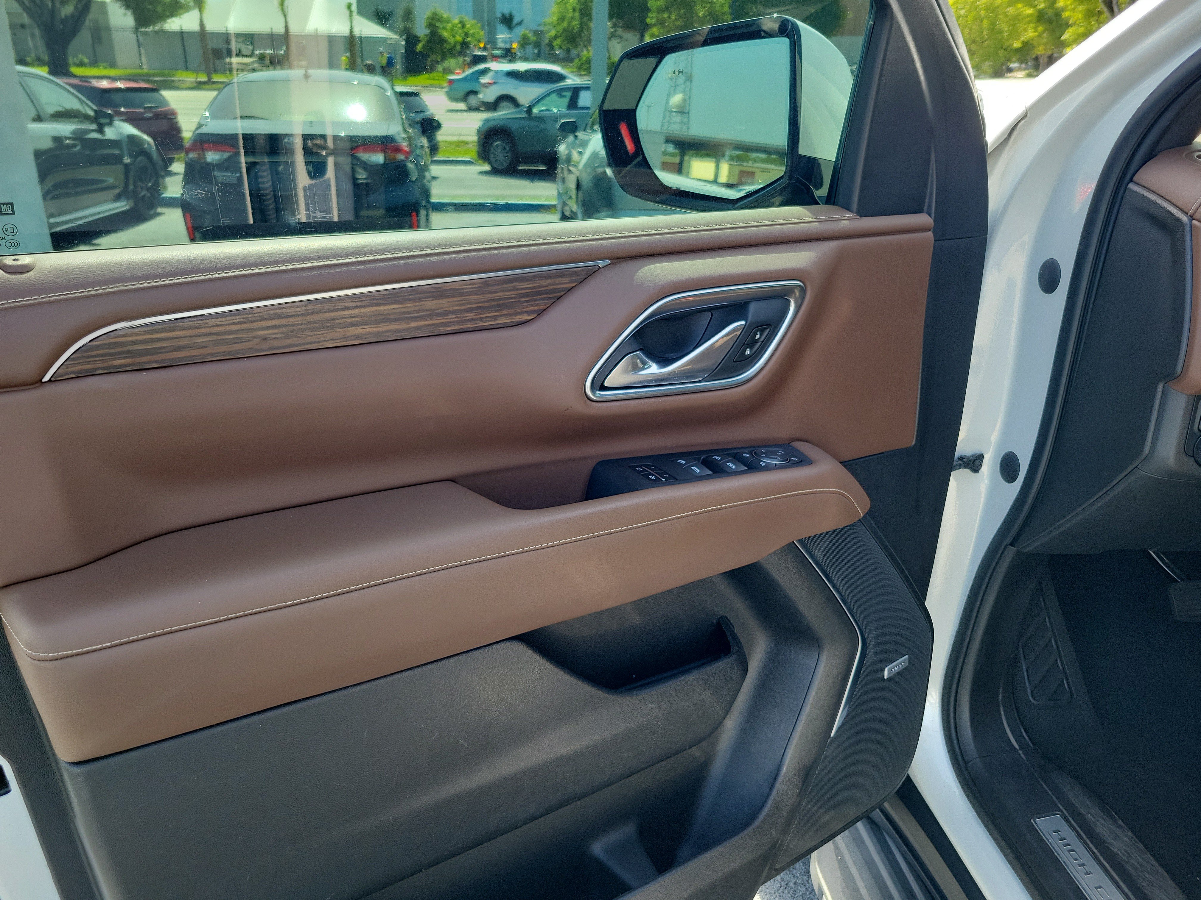 Used 2021 Chevrolet Tahoe High Country RWD image 17