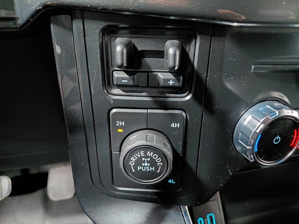 Certified 2022 Ford F150 XLT w/ Equipment Group 302A High image 36