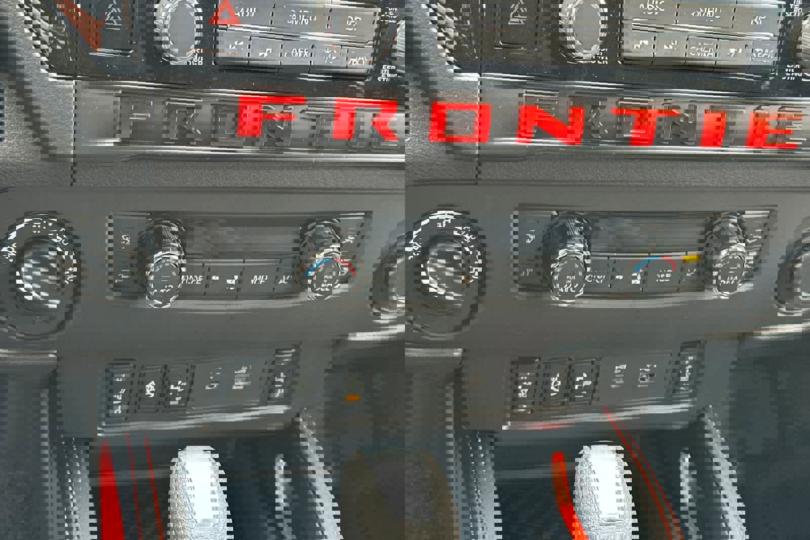 New 2026 Nissan Frontier PRO-4X w/ Pro-4x Convenience Package image 19