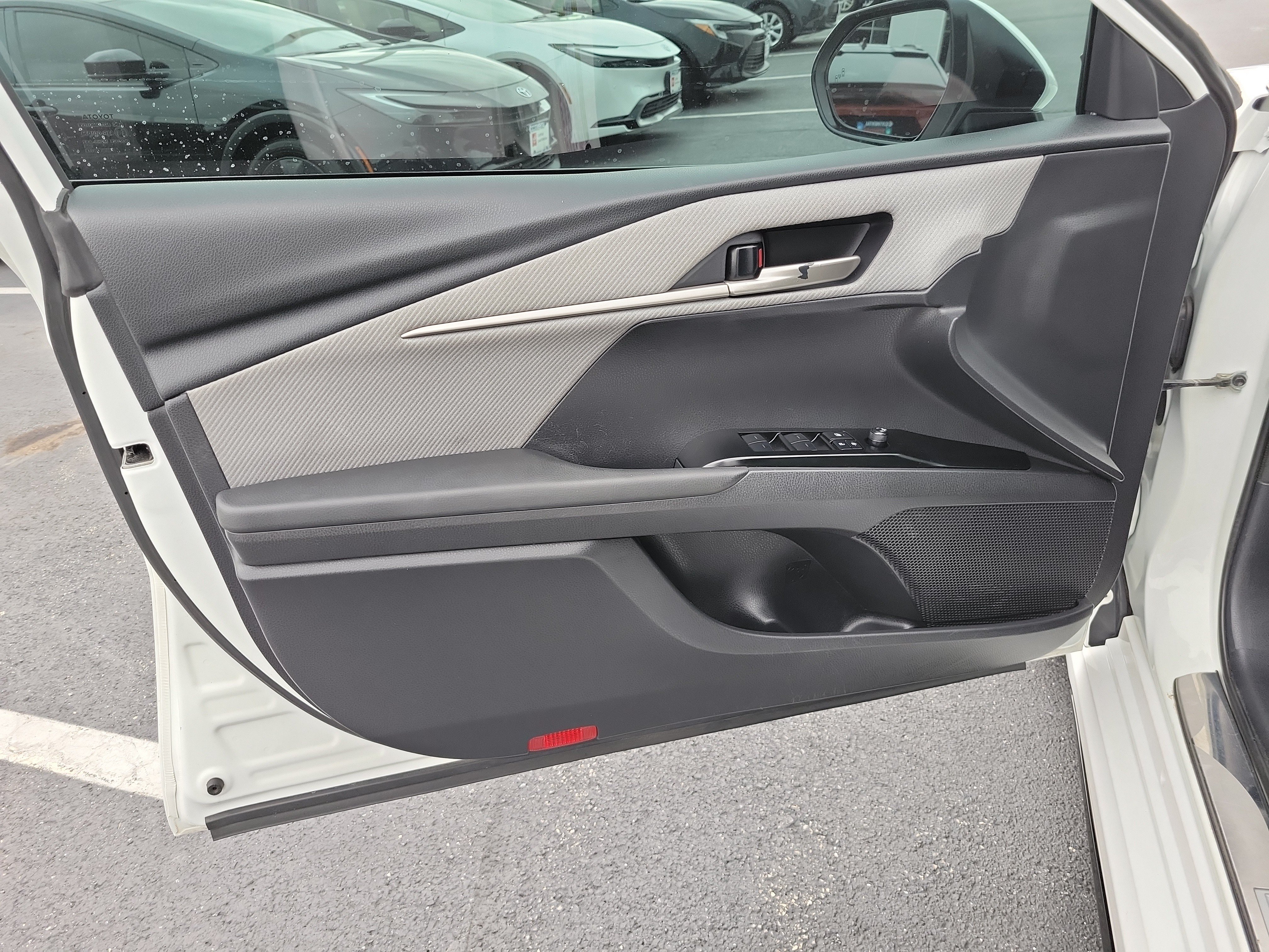 Certified 2025 Toyota Camry SE w/ Convenience Package FWD image 18