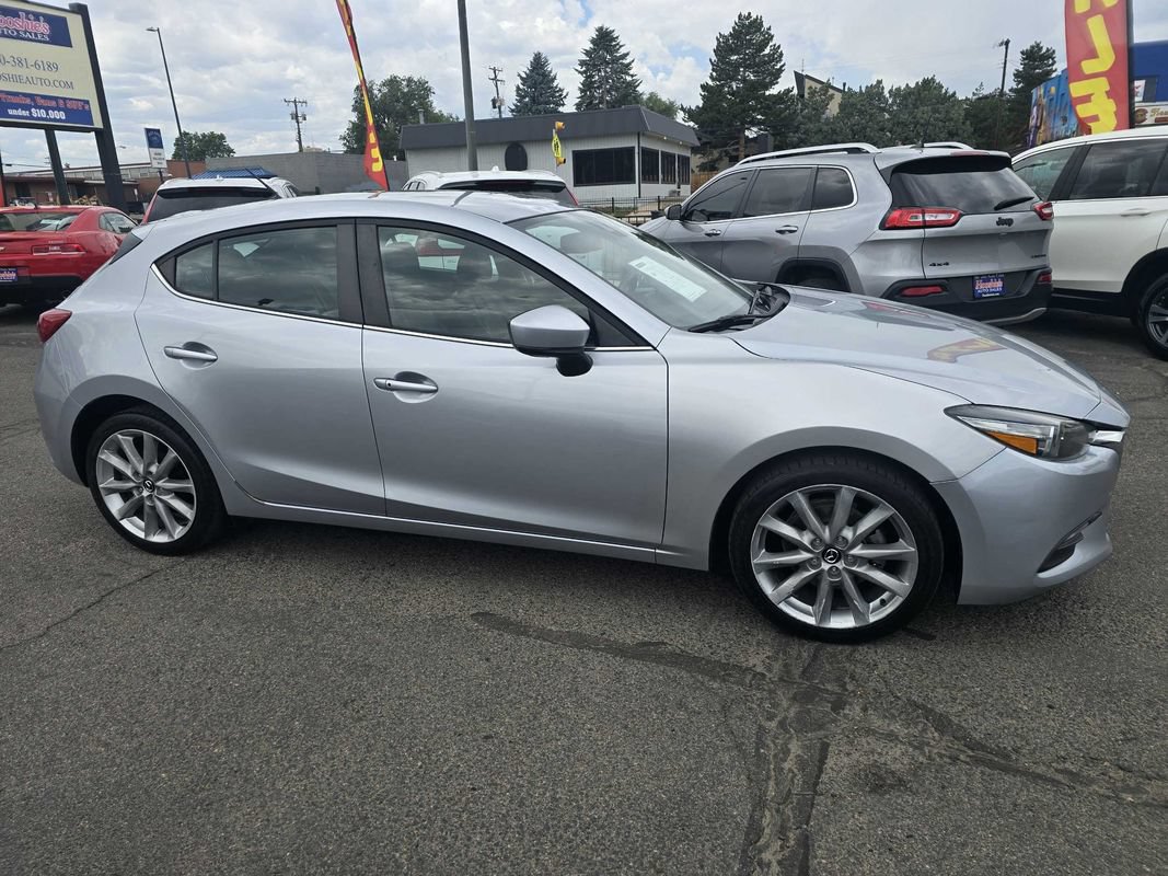 Used 2017 MAZDA MAZDA3 Touring FWD image 6