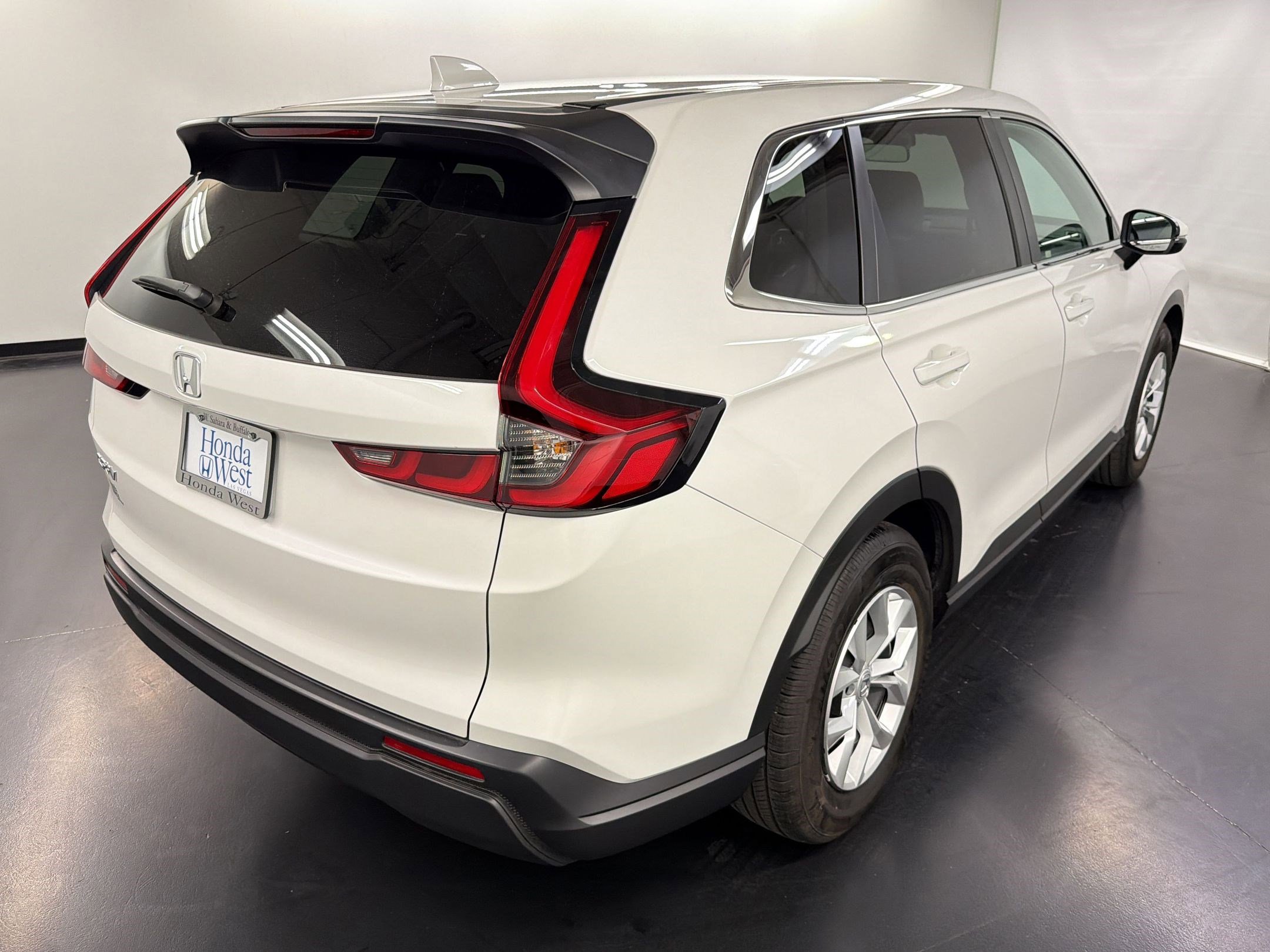Certified 2025 Honda CR-V LX image 9