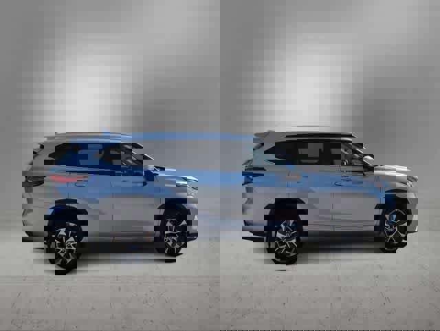 Used 2022 Toyota Highlander XLE image 9