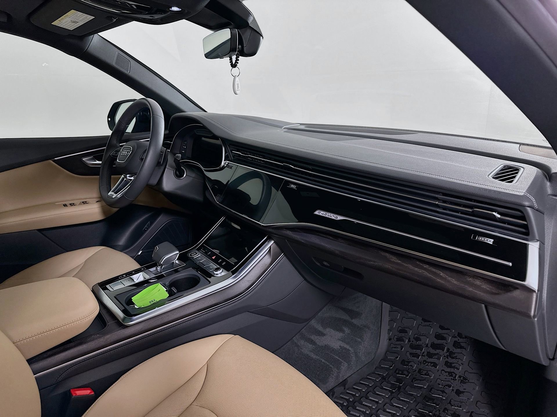 Used 2023 Audi Q8 Prestige w/ Prestige Package image 31
