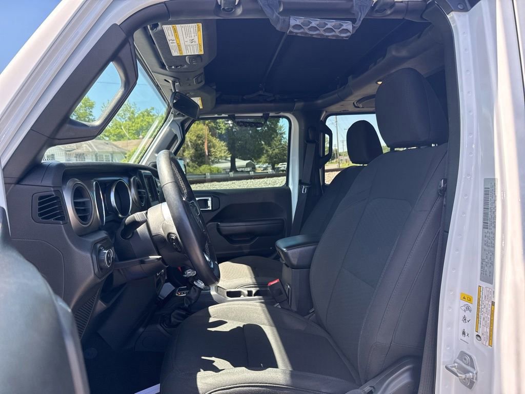 Used 2020 Jeep Gladiator Sport w/ Quick Order Package 24S AWD/4WD image 18