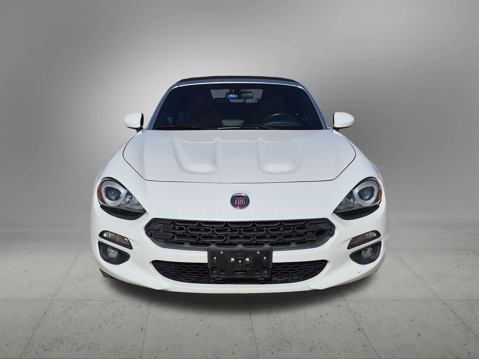 Used 2017 FIAT 124 Spider Lusso RWD image 9