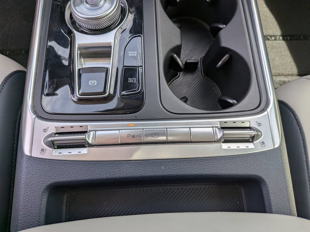 Certified 2026 Kia Carnival SX FWD image 30