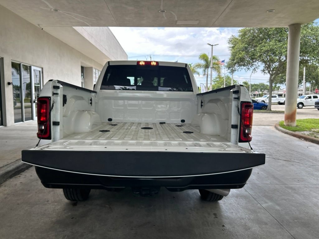 Used 2025 RAM 2500 Tradesman AWD/4WD image 34