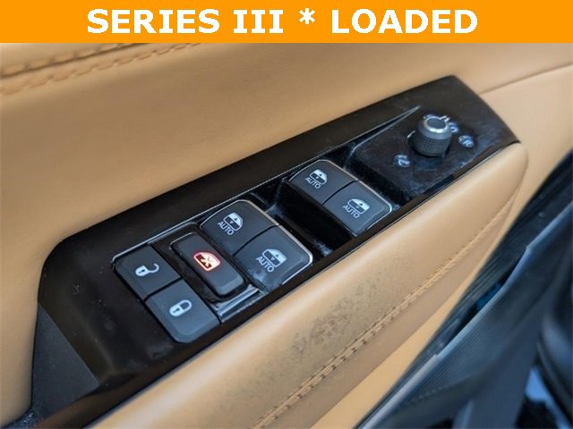 Used 2023 Jeep Grand Wagoneer L Series III w/ HD Trailer Tow Package image 16