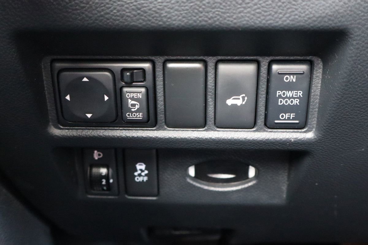 Used 2017 INFINITI QX70 AWD image 29