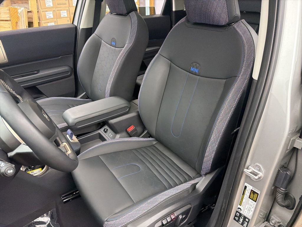 Used 2025 MINI Cooper Countryman S w/ Comfort Package Max image 17