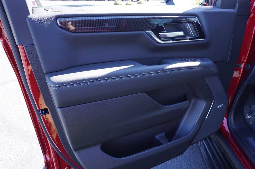 New 2026 GMC Yukon XL Elevation AWD/4WD image 15