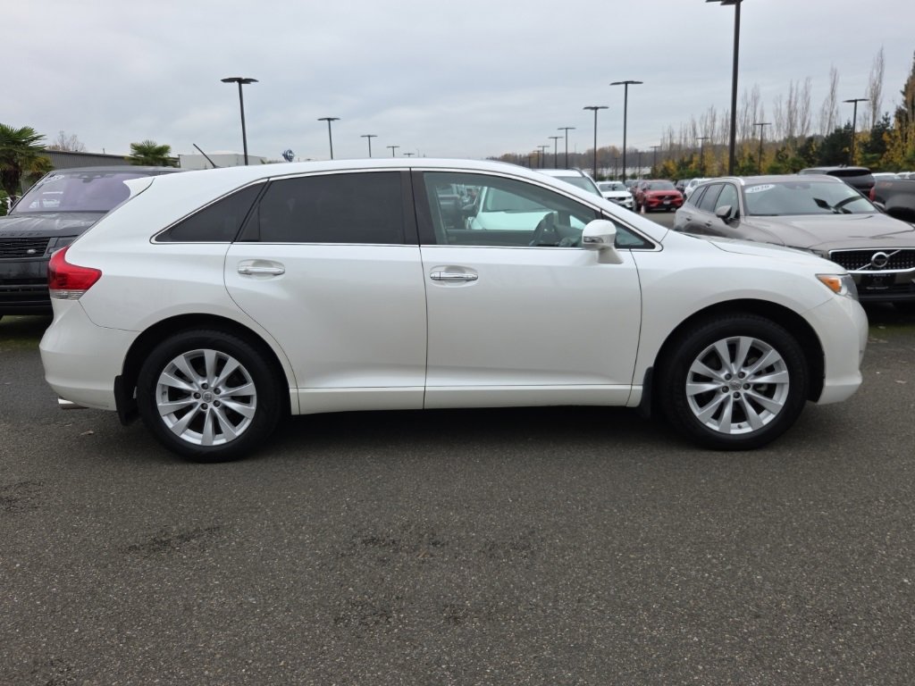 Used 2015 Toyota Venza XLE w/ XLE Premium Package image 9
