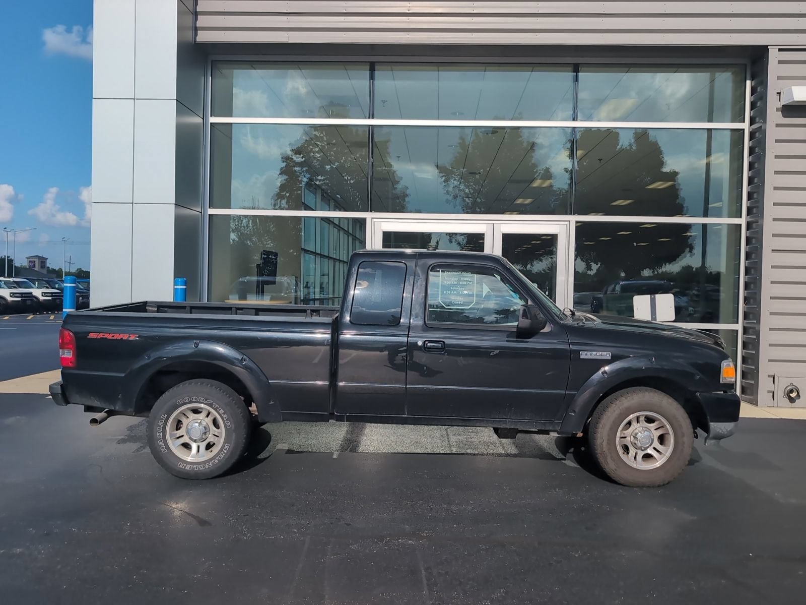 Used 2011 Ford Ranger Sport RWD image 1