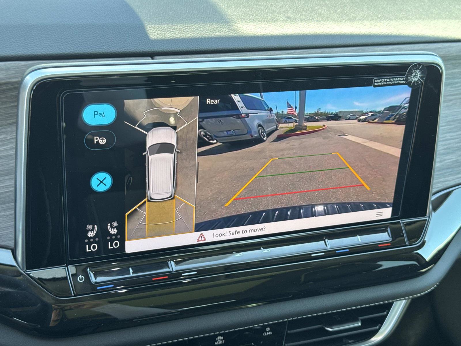 New 2026 Volkswagen Atlas SEL Premium R-Line image 17