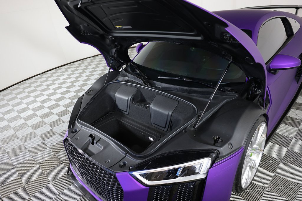 Used 2017 Audi R8 V10 w/ Carbon Exterior Package image 51