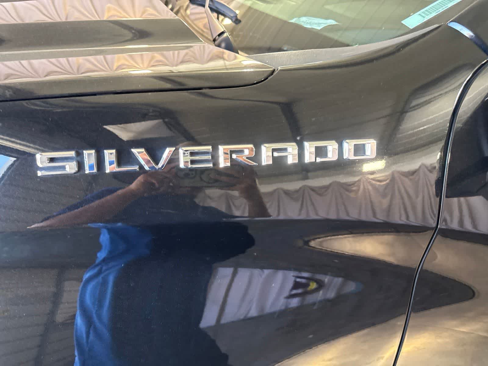 Used 2021 Chevrolet Silverado 1500 LT AWD/4WD image 10