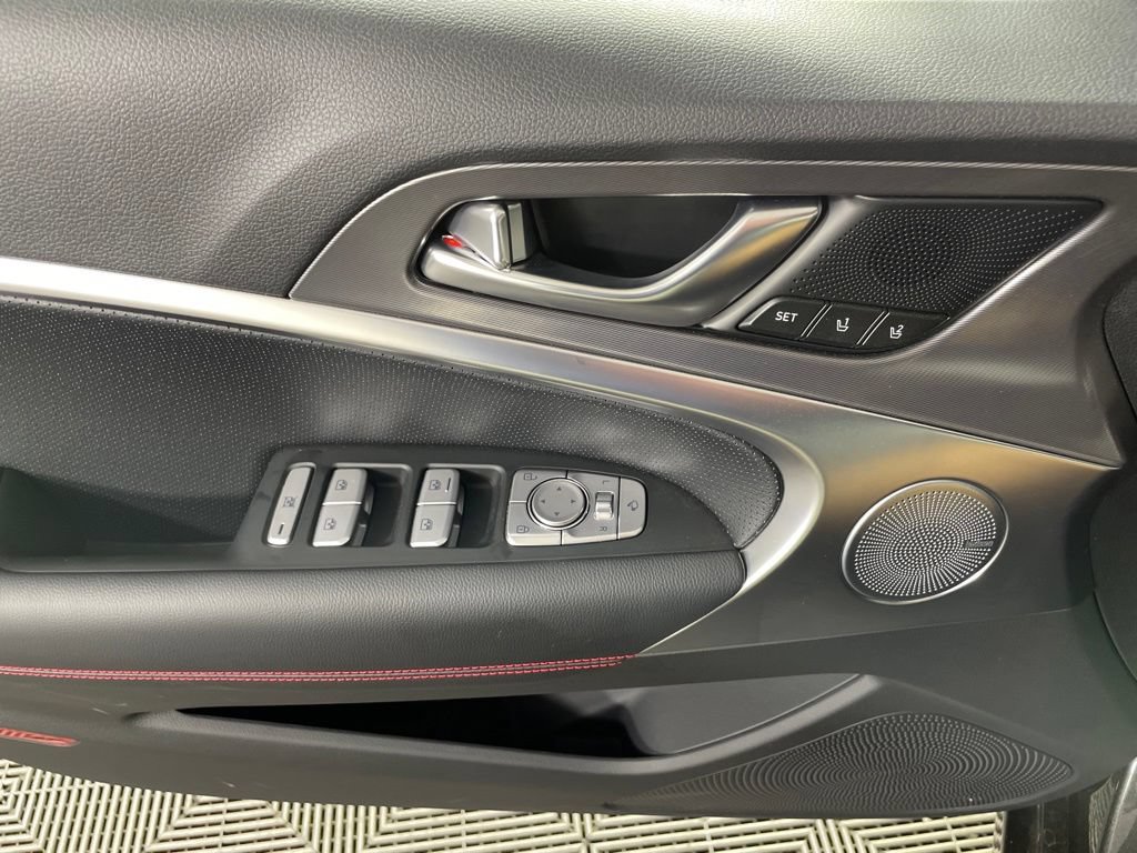 New 2026 Genesis G70 3.3T Sport Prestige AWD/4WD image 19