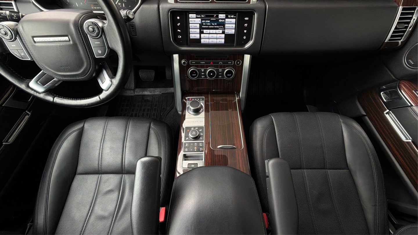 Used 2016 Land Rover Range Rover HSE image 32