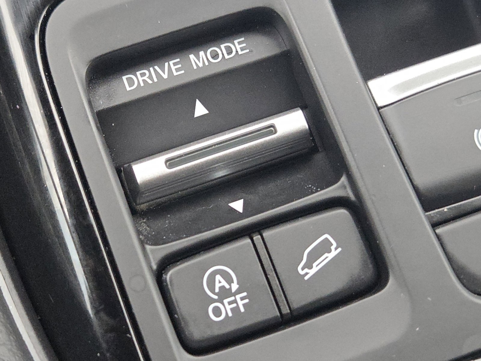 Certified 2025 Honda Pilot EX-L image 9