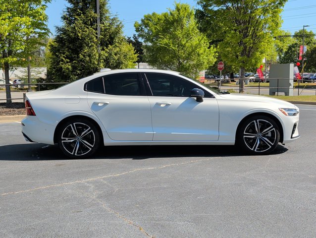 Used 2022 Volvo S60 T8 R-Design w/ Advanced Package image 4