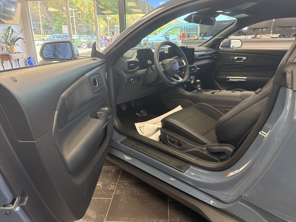 New 2025 Ford Mustang GT image 8