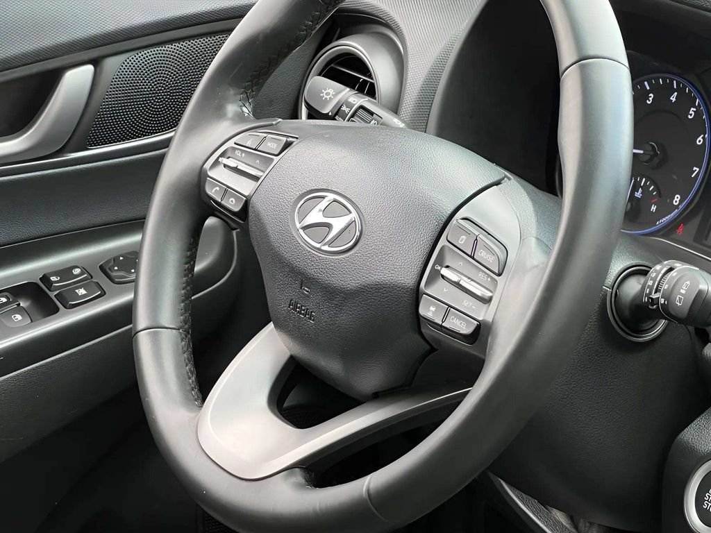 Used 2020 Hyundai Kona Ultimate FWD image 28