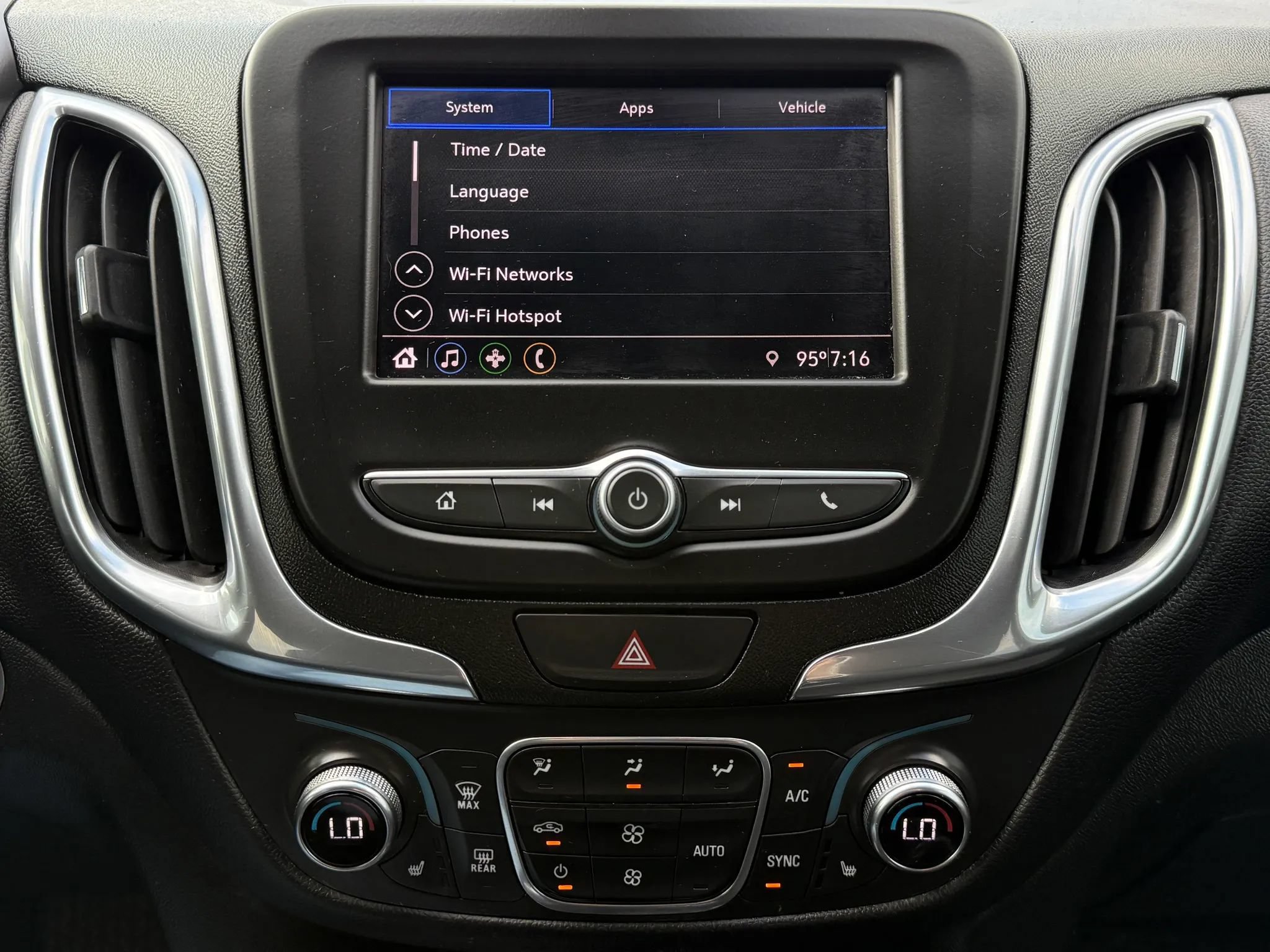 Used 2020 Chevrolet Equinox LT AWD/4WD image 26