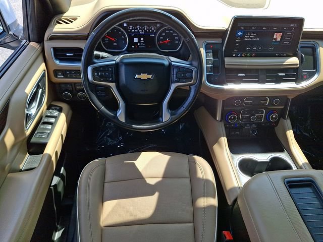 Used 2021 Chevrolet Suburban Premier w/ Premium Package AWD/4WD image 13
