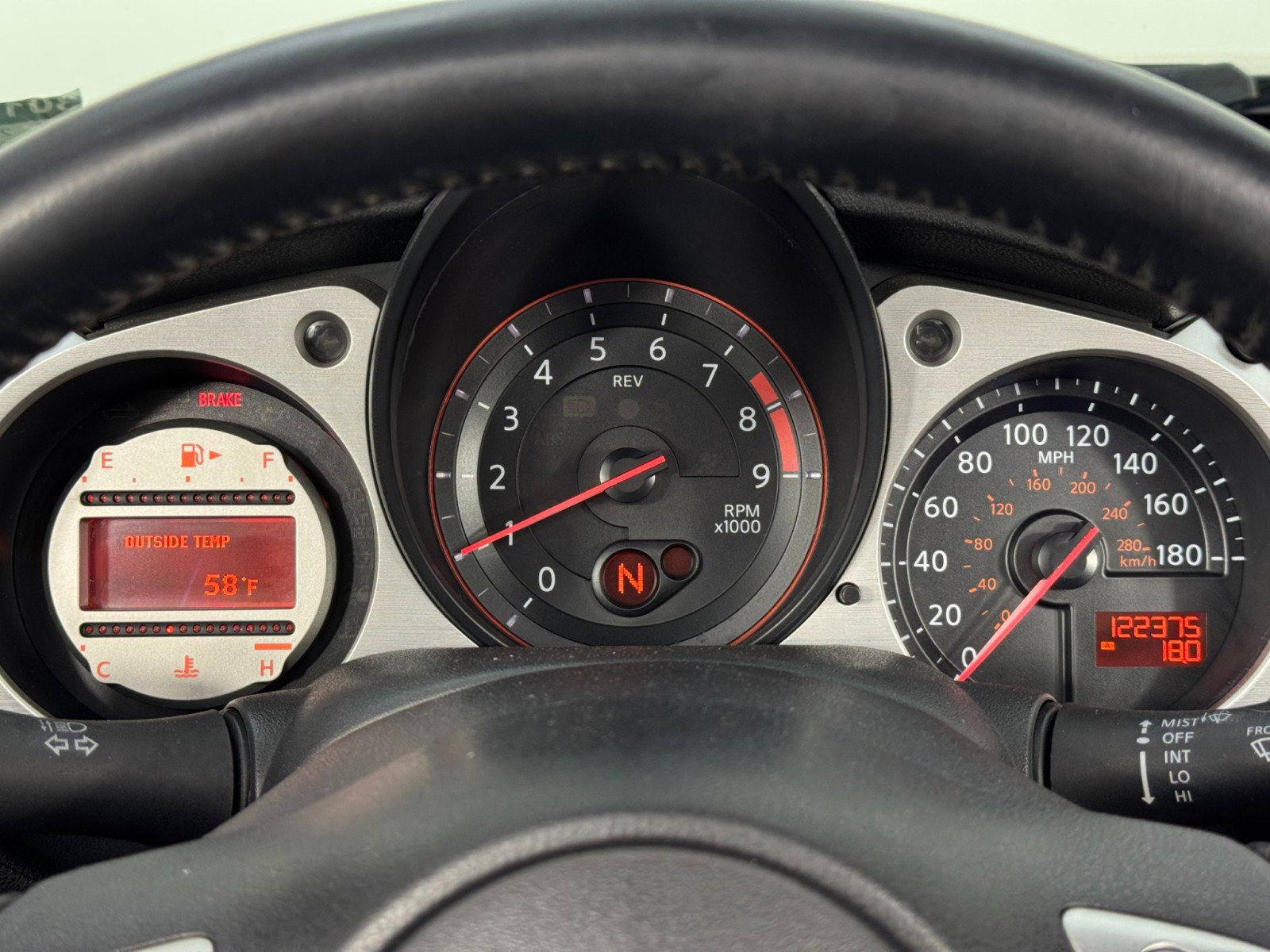 Used 2010 Nissan 370Z Touring w/ Sport Pkg image 16