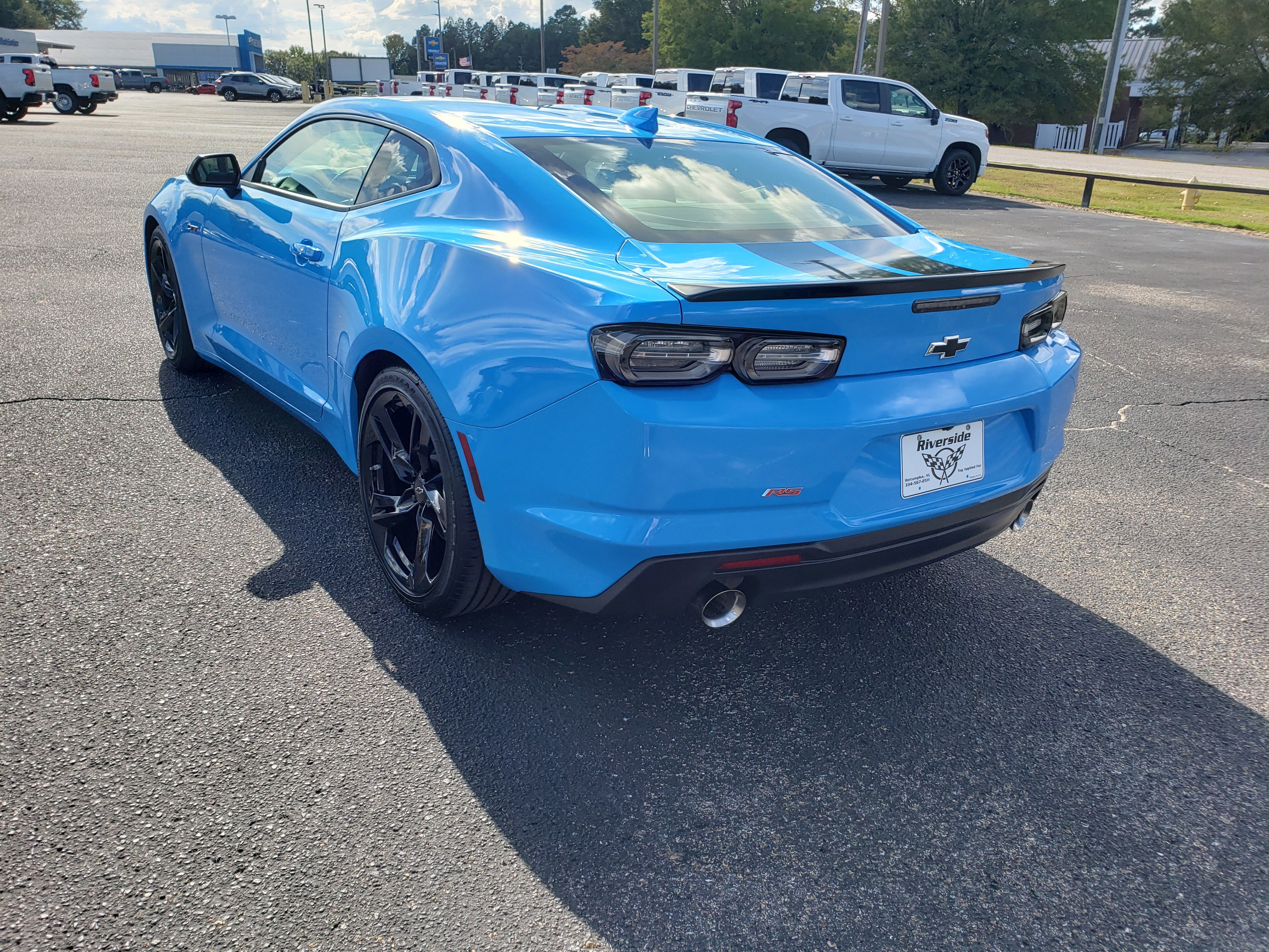Used 2022 Chevrolet Camaro LT w/ RS Package image 4