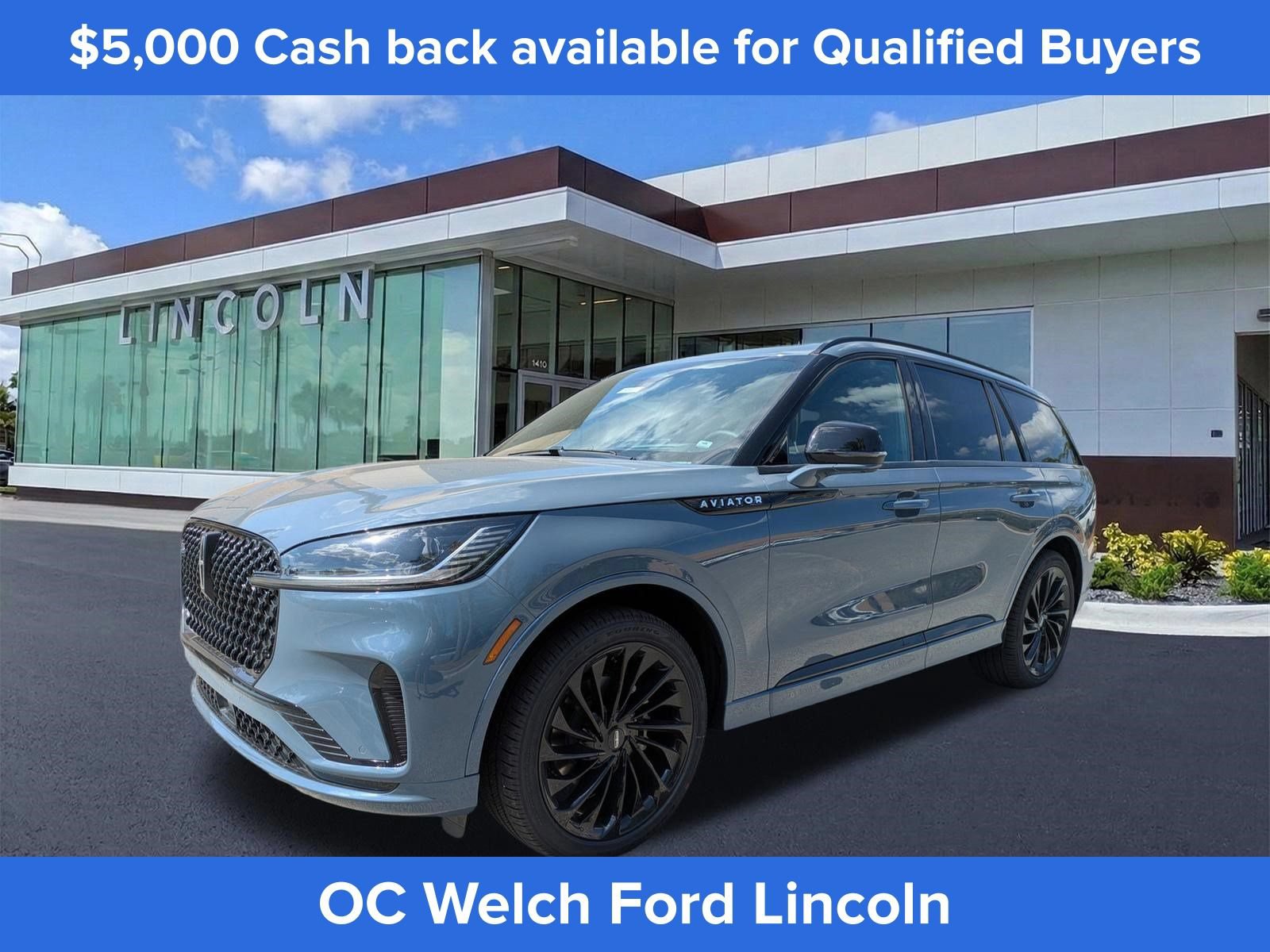 New 2026 Lincoln Aviator Reserve w/ Luxury Package RWD image 4