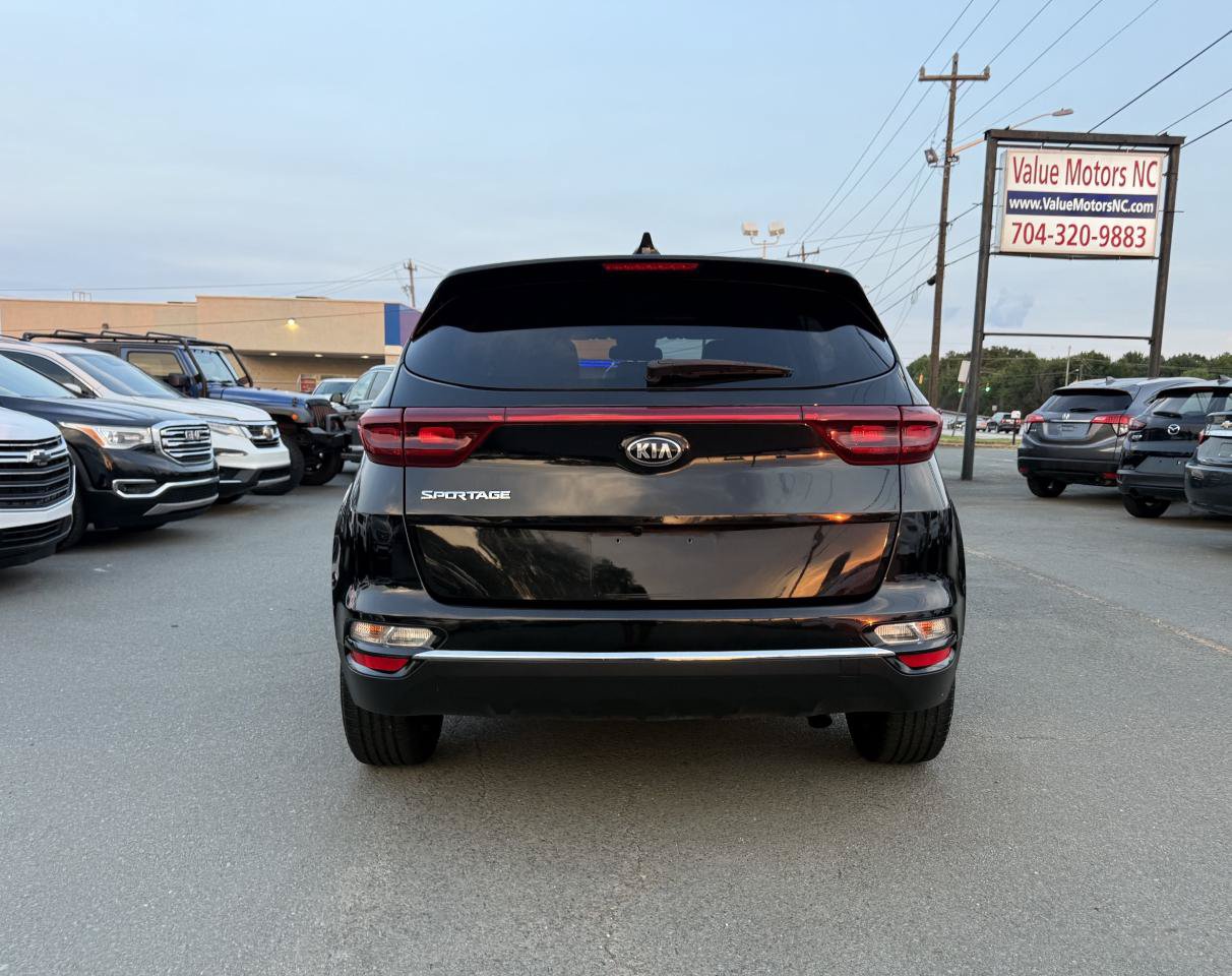 Used 2022 Kia Sportage LX FWD image 5