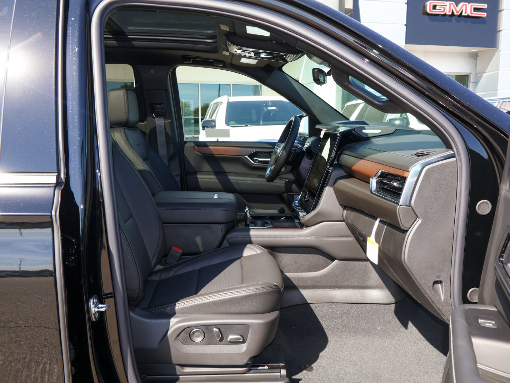 New 2027 GMC Yukon Denali w/ Denali Reserve Package AWD/4WD image 39