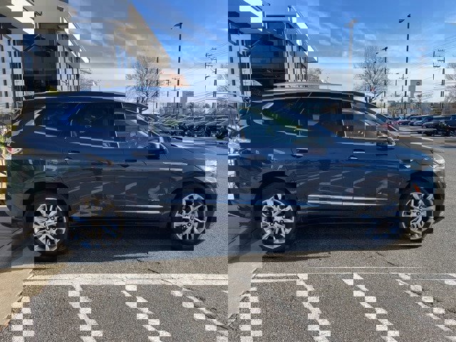 Used 2022 Buick Enclave Avenir image 5