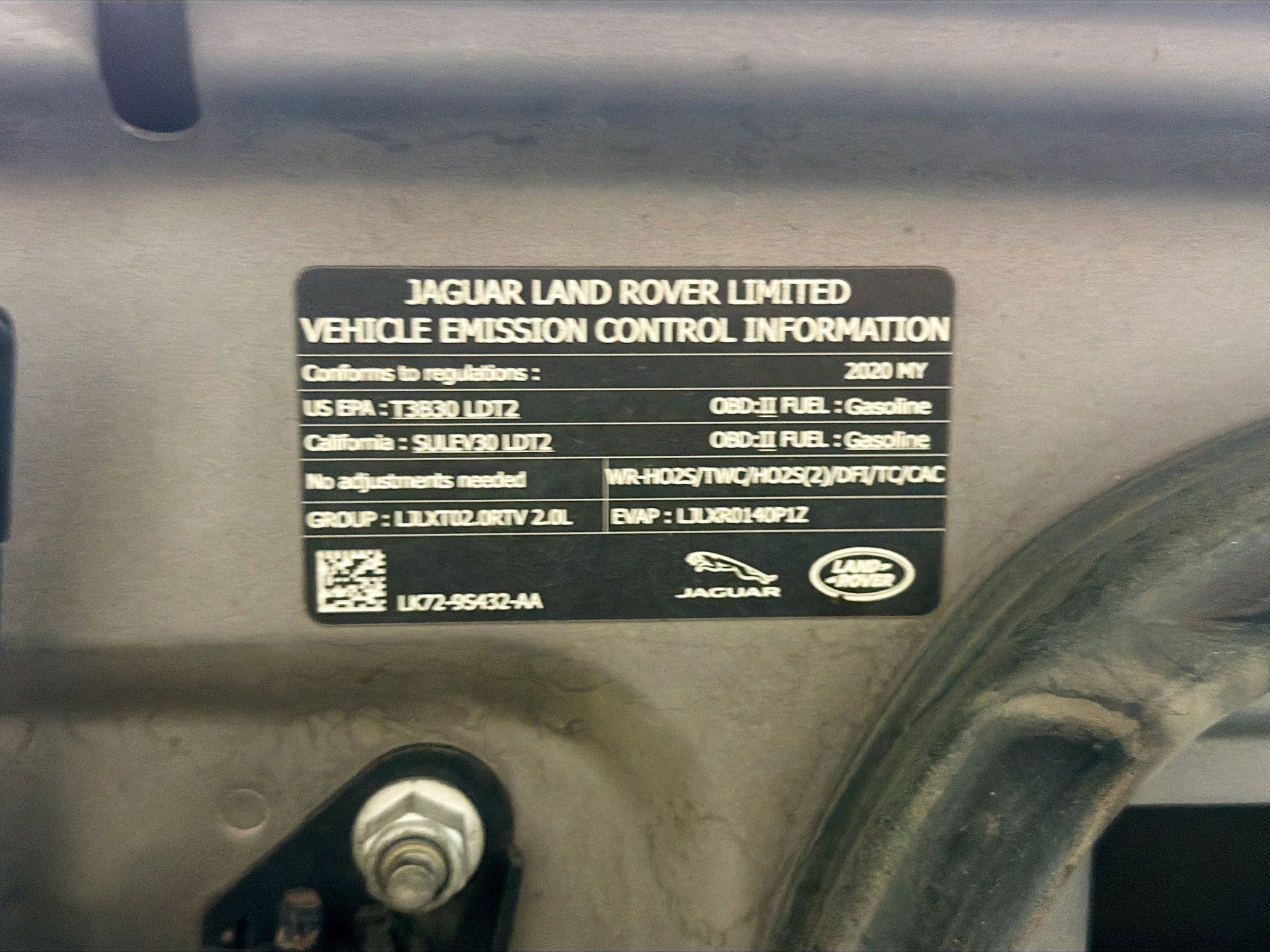 Used 2020 Land Rover Discovery Sport SE image 17