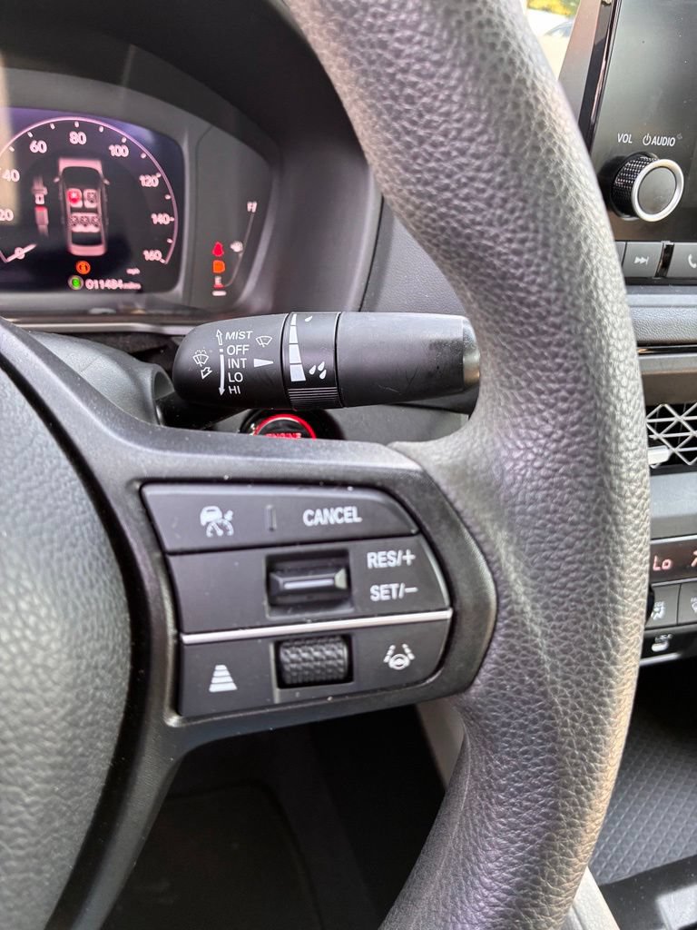 Used 2023 Honda Accord EX image 29