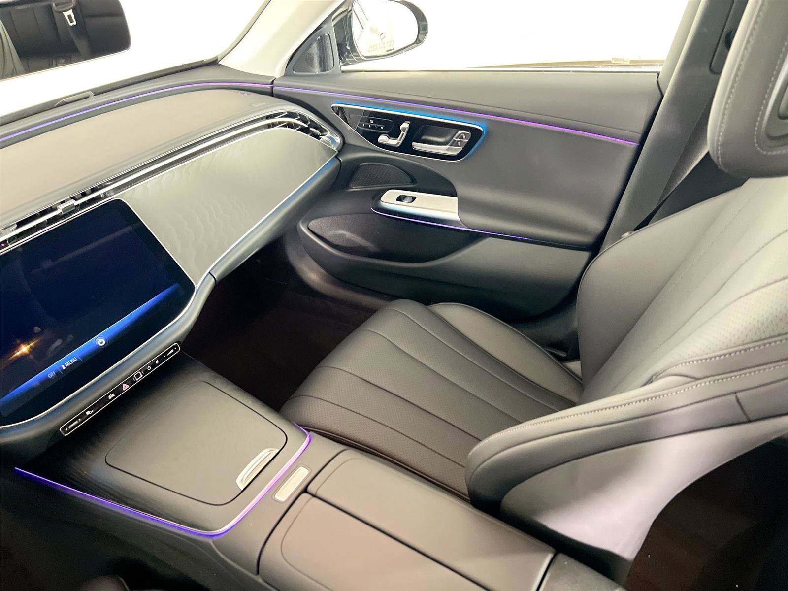 Used 2025 Mercedes-Benz E 350 4MATIC Sedan image 24