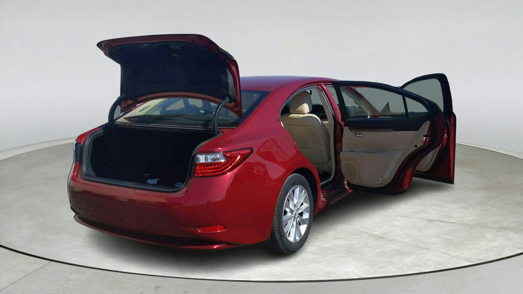 Used 2013 Lexus ES 300h w/ Luxury Pkg FWD image 13