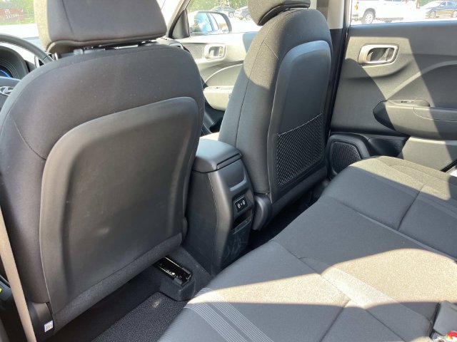 New 2026 Hyundai Venue SEL FWD image 18